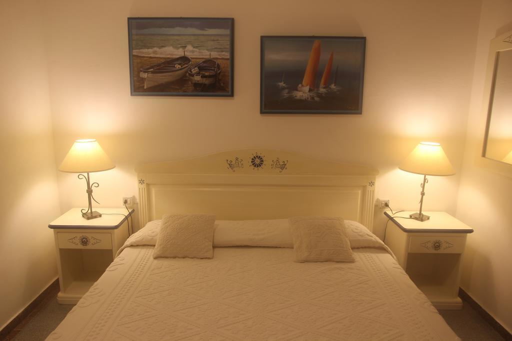 Hotel La Conchiglia Ла-Маддалена Номер фото